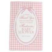 Pink Gingham Coquette Bow Baby Shower Favors ミディアムペーパーバッグ (裏面)