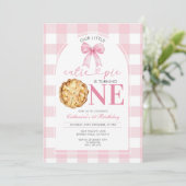 Pink Gingham Cutie Pie First Birthday Invitation 招待状 (スタンド正面)