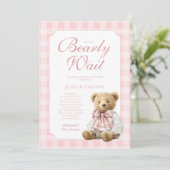 Pink Gingham Girl We Can Bearly Wait Baby Shower 招待状 (スタンド正面)
