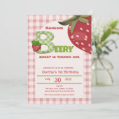 Pink Gingham Strawberry Berry First Birthday  Invi 招待状 (スタンド正面)