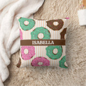 Pink & Green Donut Throw Pillow クッション (ブランケット)