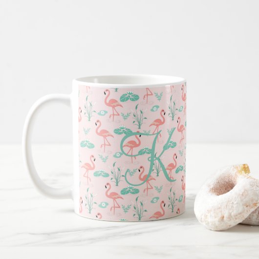 Pink Green Flamingo Monogram Tropical Birds コーヒーマグカップ (ドーナツ)