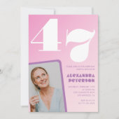 Pink Groovy 47th誕生日招待状レトロ写真 招待状 (正面)