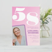 Pink Groovy 58th誕生日招待状レトロ写真 招待状 (スタンド正面)