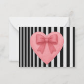 Pink heart with bow black&white striped background ノートカード (正面)