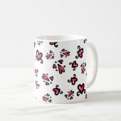 Pink Hearts Pattern – Cute Doodle Design コーヒーマグカップ (正面右)