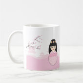 Pink Kokeshi Doll Design コーヒーマグカップ (左)