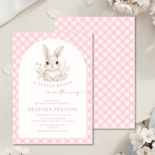 Pink Little Bunny Gingham Arch Baby Shower 招待状