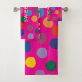 Pink mit bunten Punkten und Schriftzug - バスタオルセット (インサイチュ)
