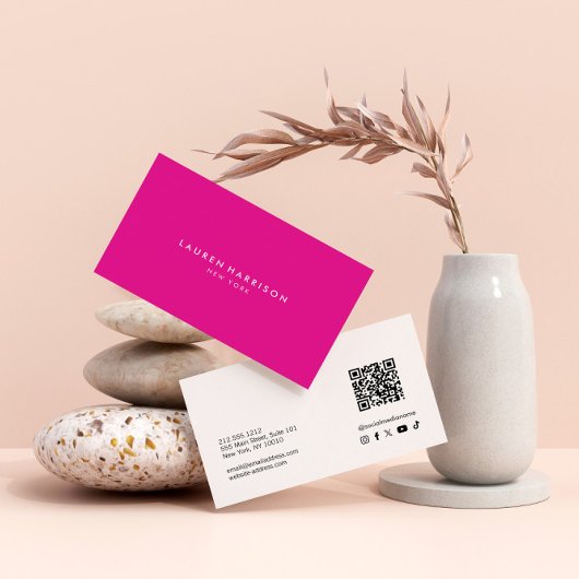 Pink Modern Minimalist Qr Code Social Media 名刺