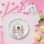 Pink Nutcracker Winter Onederland 1st Birthday ペーパープレート (パーティー)