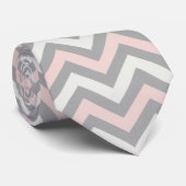 Pink, off-white and light grey chevron ネクタイ (ロール)