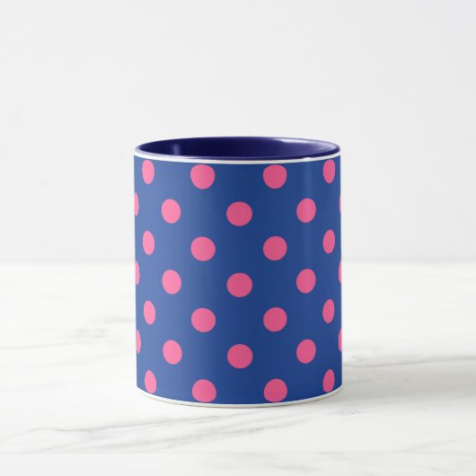 Pink On Blue Polka Dots Pattern Design マグカップ (中央)