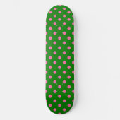 Pink On Green Polka Dots Pattern Design  スケートボード (正面)