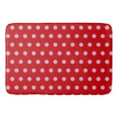 Pink on Red Polka Dots  バスマット (正面)