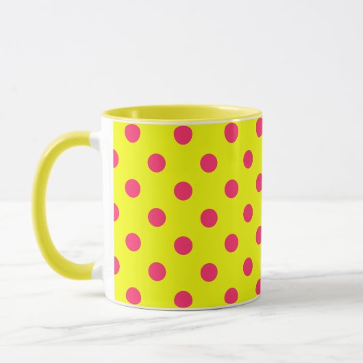 Pink On Yellow Polka Dots Pattern Design  マグカップ (左)
