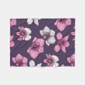 Pink orchid flowers フリースブランケット (正面(横))