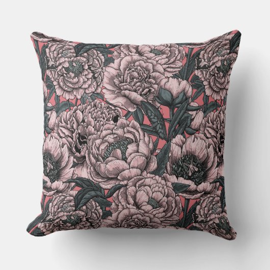 Pink peony flowers and moths クッション (正面)