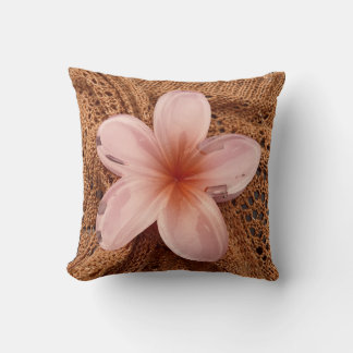 Pink Petal Pillow - Softly Beautiful" クッション