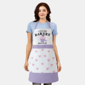 Pink Purple Cupcake Customizable Bakery エプロン (着用した状態)