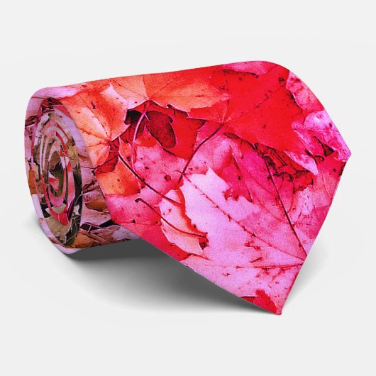 Pink red fall maple leaves ネクタイ (ロール)
