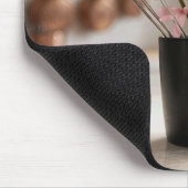 Pink Rose Caged In Wire Whisk マウスパッド (コーナー)