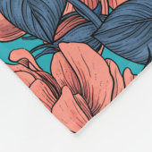 Pink roses with blue leaves on blue フリースブランケット (角)