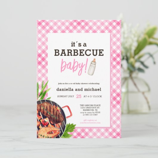 Pink Rustic Gingham Barbecue Baby Shower 招待状 (スタンド正面)
