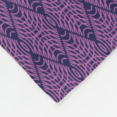 Pink seamless pattern on dark background フリースブランケット (角)