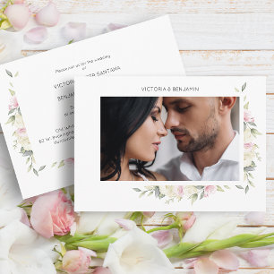 Pink Shades Romantic Floral Wedding Wreath Photo 招待状