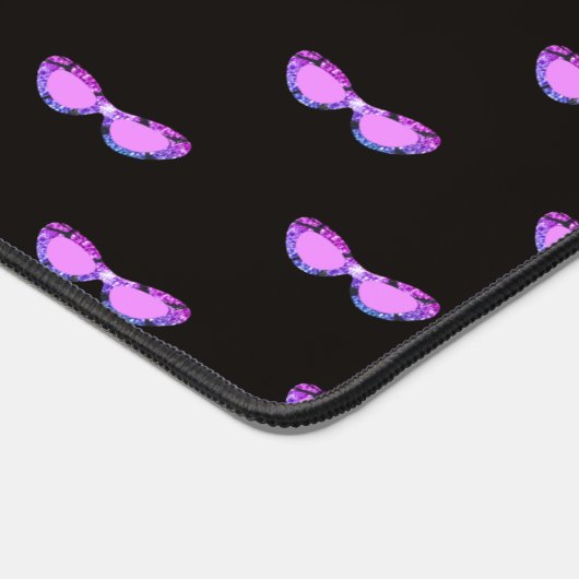 Pink Sparkle Sunglasses Minimalist Pattern デスクマット (コーナー)