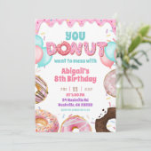 Pink Strawberry Donut Theme Girl Birthday Party 招待状 (スタンド正面)