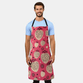 pink strawberry seamless pattern エプロン (着用した状態)