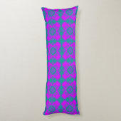 Pink Teal Purple Checker Argyle Pattern ボディピロー (裏面 (縦))