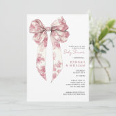 Pink Toile Coquette Ribbon Girl Baby Shower 招待状 (スタンド正面)
