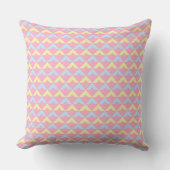 Pink Triangles Pillow クッション (正面)
