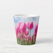 Pink Tulips Floral Mug – Nature Lover Gift カフェラテマグ (正面)