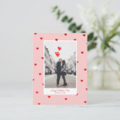 Pink Valentine’s Day photo card with red hearts ポストカード (スタンド正面)
