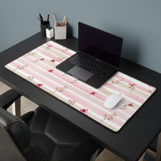 Pink Watercolor Floral Stripe Pattern デスクマット