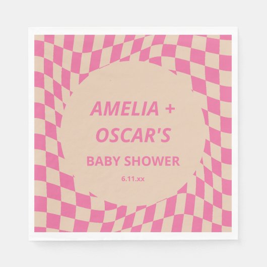 Pink Wavy Checker Couples Baby Shower Names スタンダードランチョンナプキン (正面)