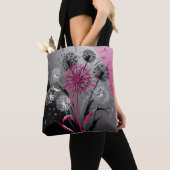 Pink, White Black Dandelions  トートバッグ (クローズアップ)