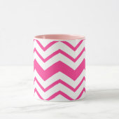 Pink White Chevron Zigzag Pattern Design  マグカップ (中央)