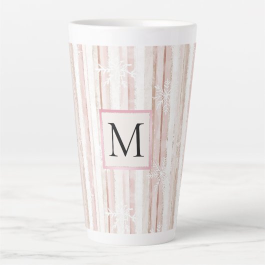 Pink White Snowflakes Stripes Monogram カフェラテマグ (正面)