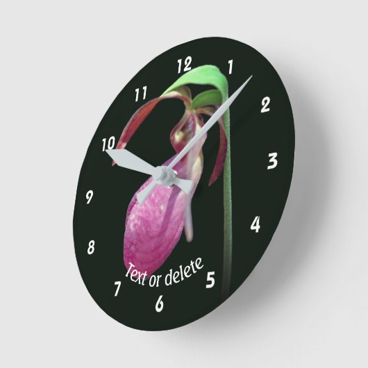 Pink Wild Lady Slipper Flower Personalized ラウンド壁時計 (傾斜)