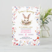 Pink Wildflower Bunny Birthday Invitation 招待状 (スタンド正面)