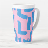 Pink with Blue Brushstroke Pattern カフェラテマグ (右アングル)