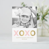 Pink XOXO Kids Classroom Photo Valentines（Pink XOX 招待状 (スタンド正面)