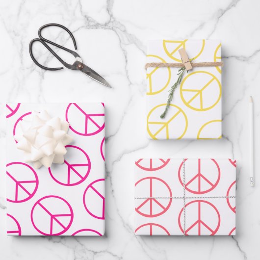 Pink Yellow Orange Peace Sign Gift Wrap Combo ラッピングペーパーシート (正面)