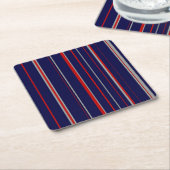 Pinstripes、色は赤、ネイビー、グレー スクエアペーパーコースター (アングル)