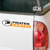 Piraten Parteiのロゴ バンパーステッカー (トラック上)